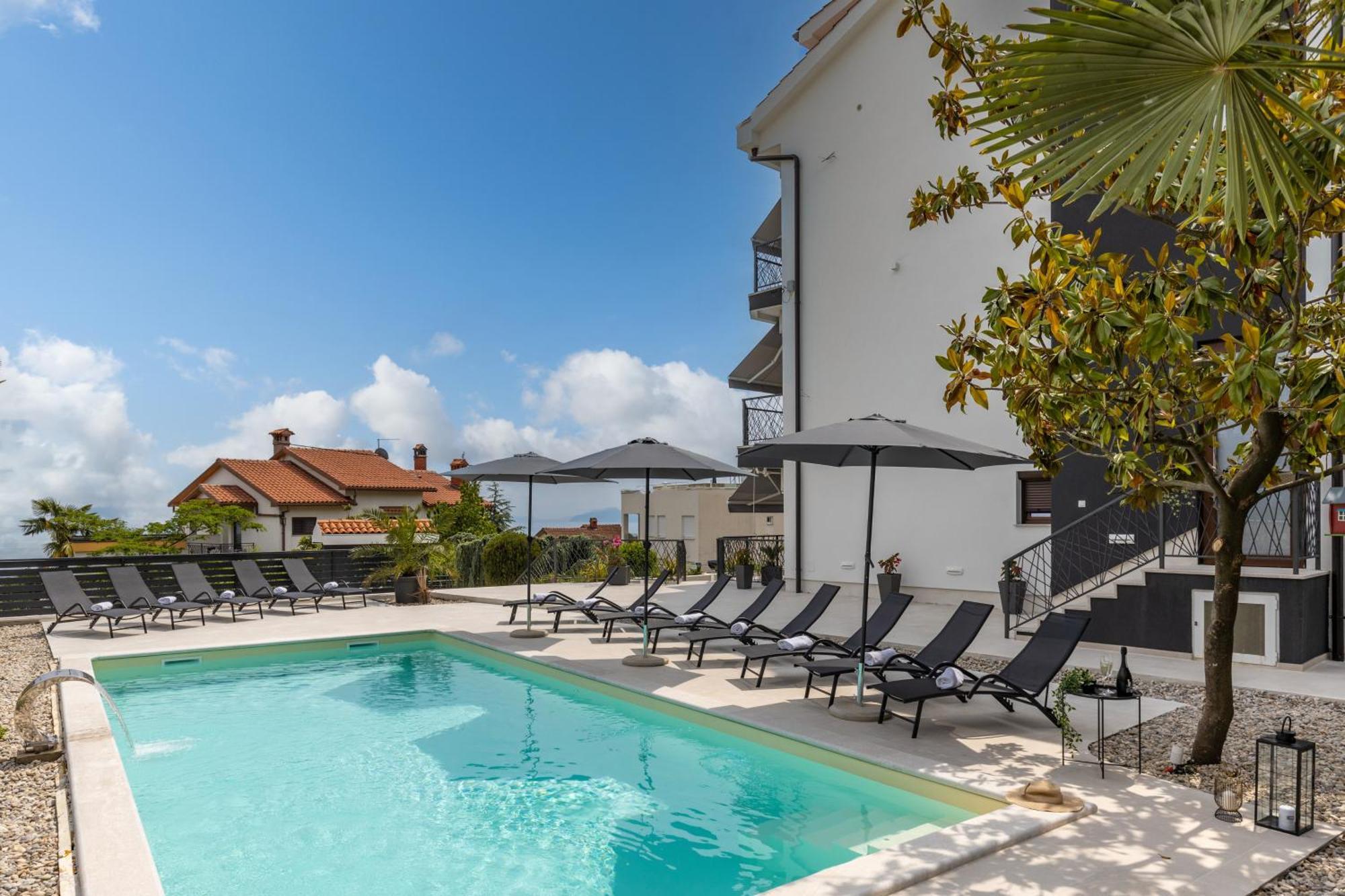 Villa Adriatic, Apartment Rebecca With Heated Swimming Pool, Sew View, Childrens Playground Ičići 外观 照片
