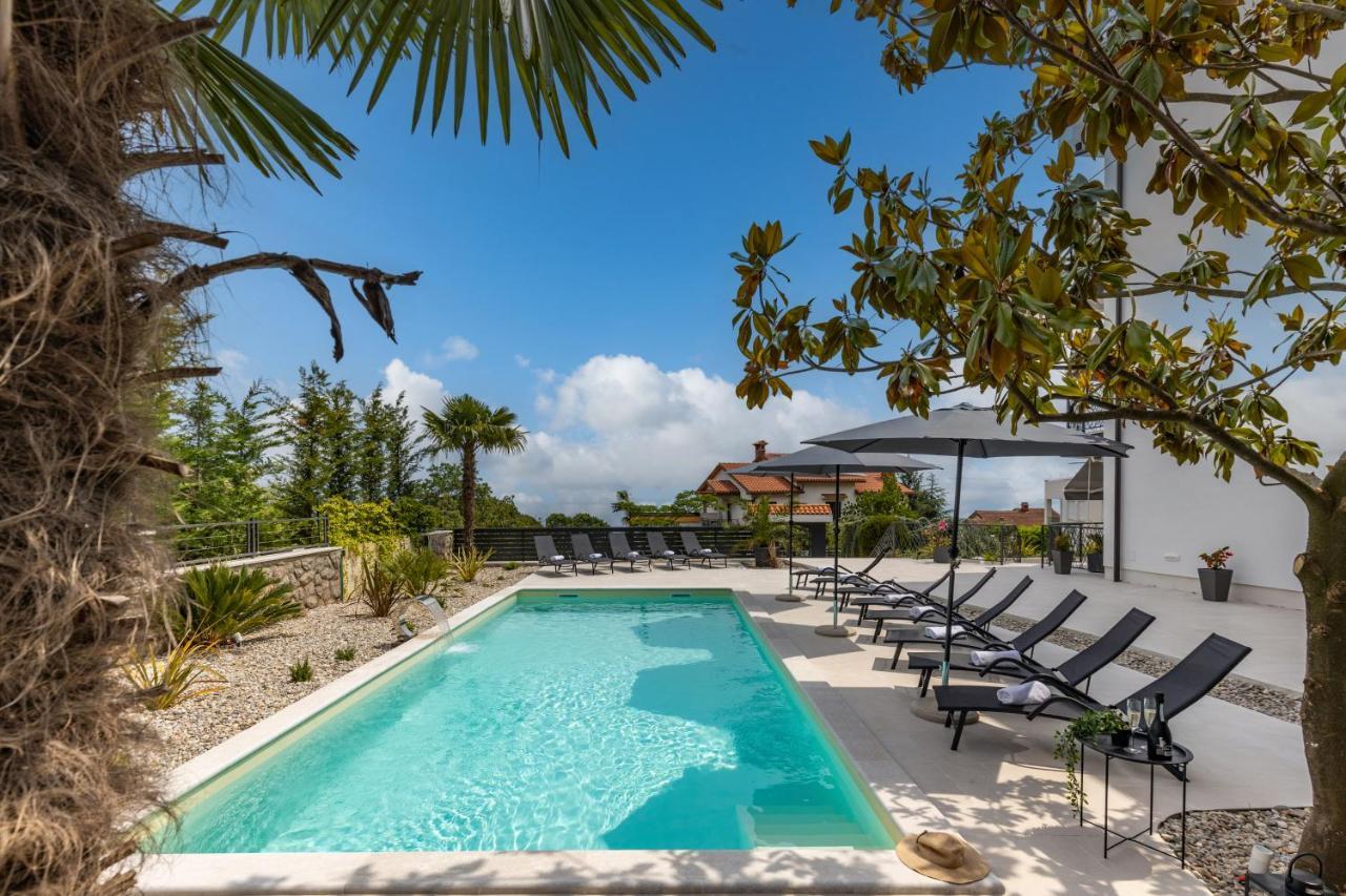 Villa Adriatic, Apartment Rebecca With Heated Swimming Pool, Sew View, Childrens Playground Ičići 外观 照片